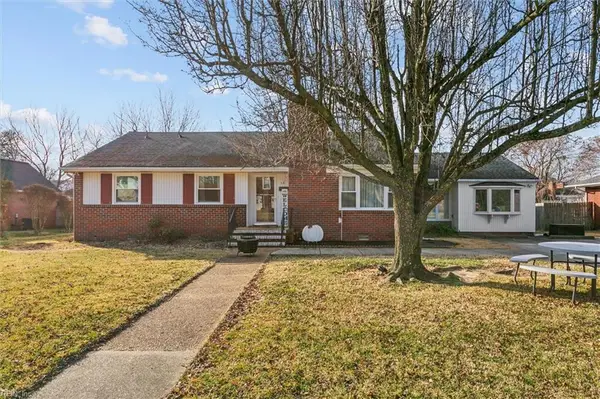 18 S Greenfield Avenue, Hampton, VA 23666