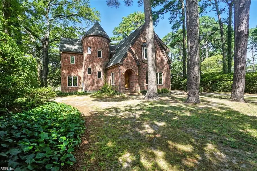 423 Hariton Court, Norfolk, VA 23505 - Image #2