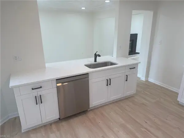 1832 Jagged Rock Drive, Virginia Beach, VA 23456