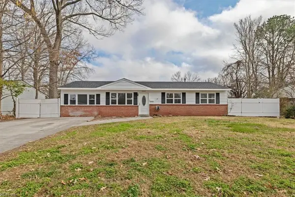 332 Dauphin Lane, Virginia Beach, VA 23452