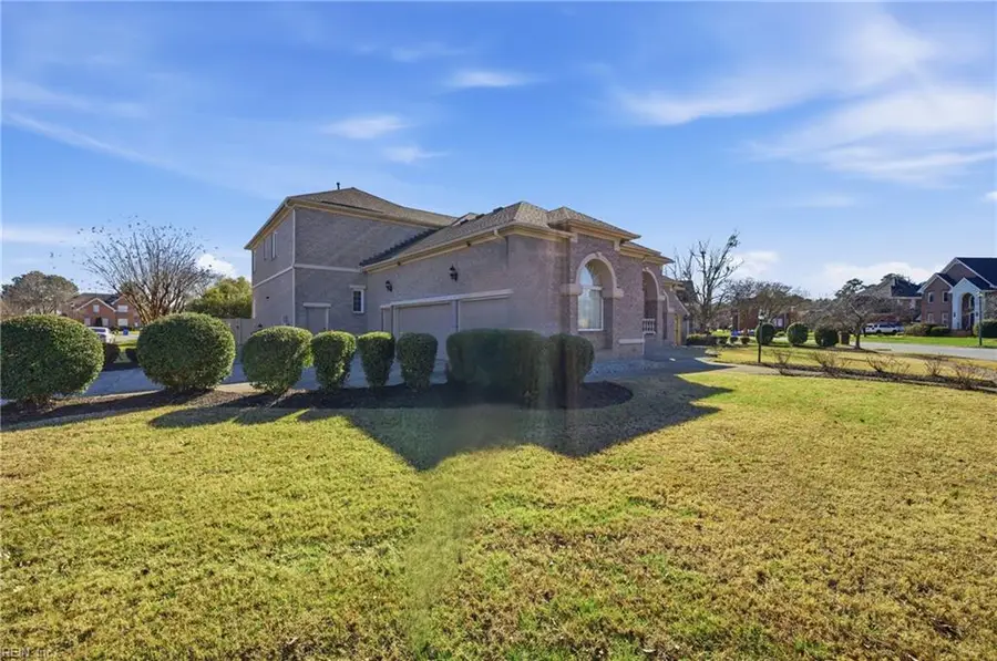 1908 Lancing Crest Lane, Chesapeake, VA 23323 - Image #2