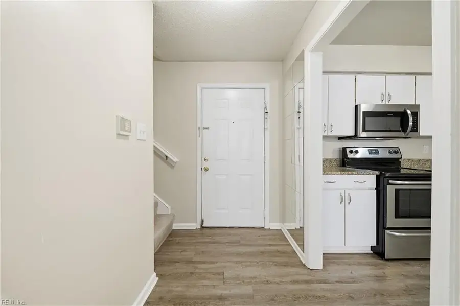 720 Inlet Quay #H, Chesapeake, VA 23320 - Image #2