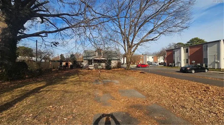 573 Old Point Avenue, Hampton, VA 23663 - Image #2