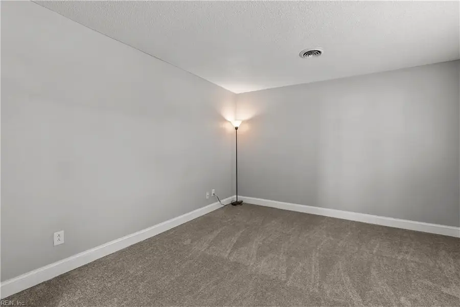 1113 Camelot Court, Chesapeake, VA 23323 - Image #3