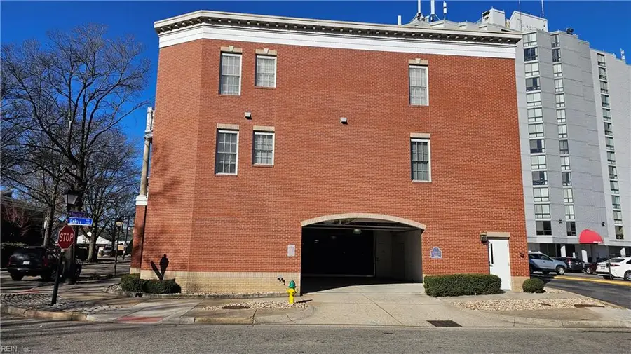 450 W Princess Anne Road Road #Unit 211, Norfolk, VA 23517 - Image #3