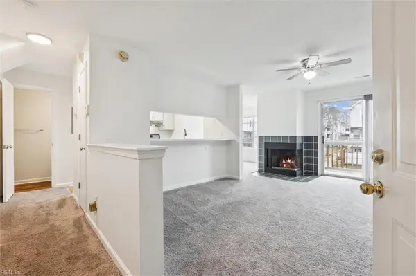 12810 Daybreak Circle, Newport News, VA 23602