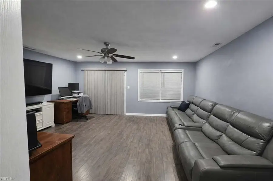 913 Annette Street, Chesapeake, VA 23324 - Image #2