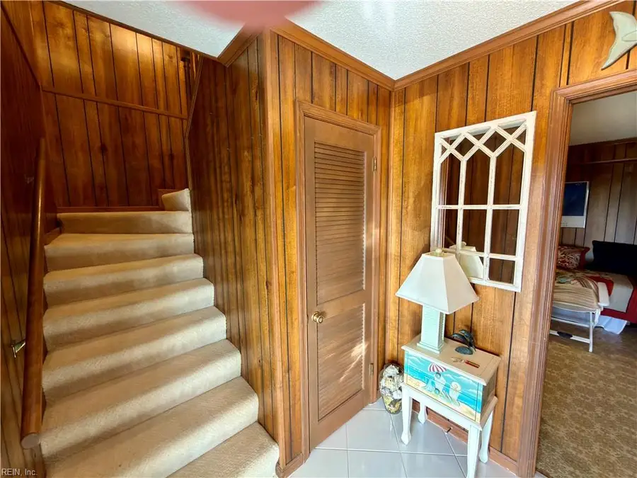 2944 Sandpiper Road, Virginia Beach, VA 23456 - Image #3