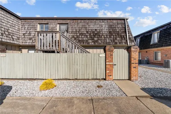 1066 Ocean Pebbles Way, Virginia Beach, VA 23451