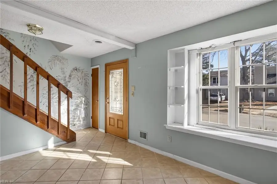 443 Hill Meadow Drive, Virginia Beach, VA 23454 - Image #3