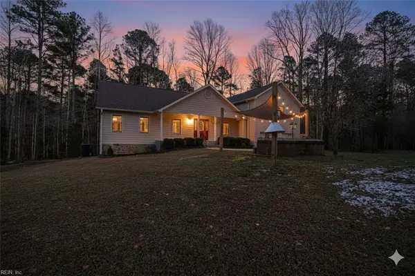 7056 Hunters Pointe Drive, Gloucester, VA 23061