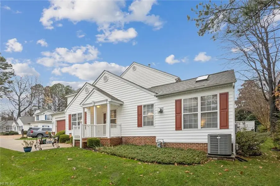 311 Savannah Court, Newport News, VA 23606 - Image #2