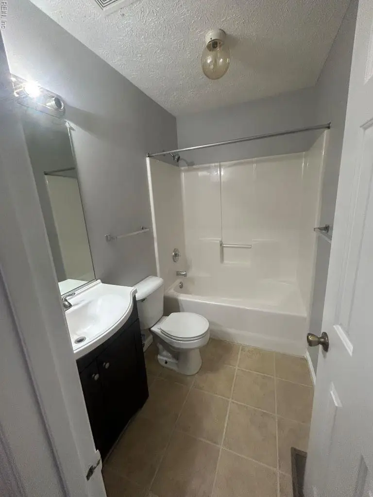 64 Ireland Street, Hampton, VA 23663 - Image #3