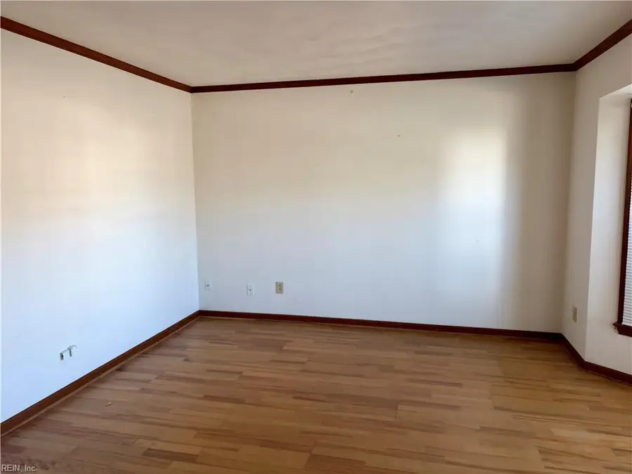 1201 Thackeray Court, Virginia Beach, VA 23454 - Image #2