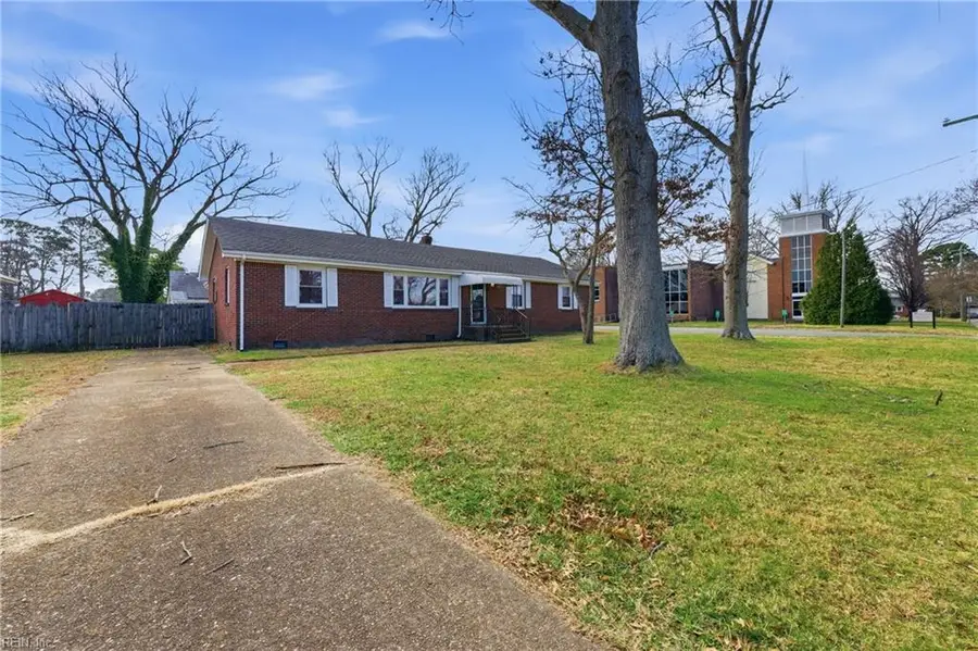 2725 Greendale Avenue, Norfolk, VA 23518 - Image #2