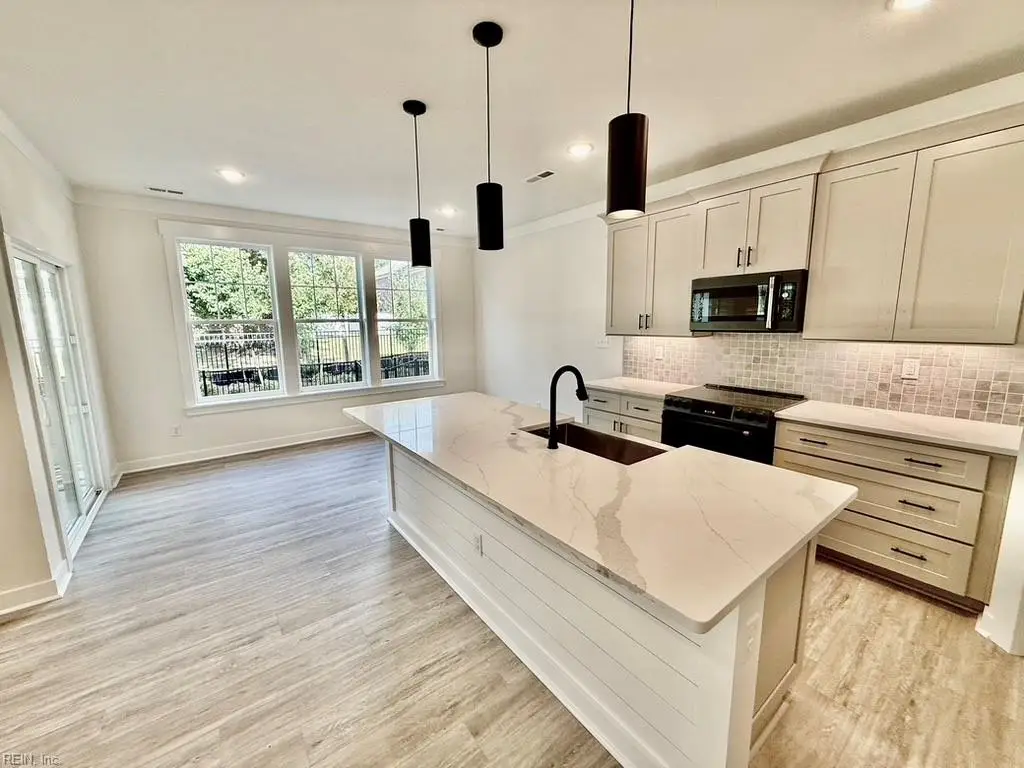 709 Flatrock Lane, Chesapeake, VA 23320 - Image #1