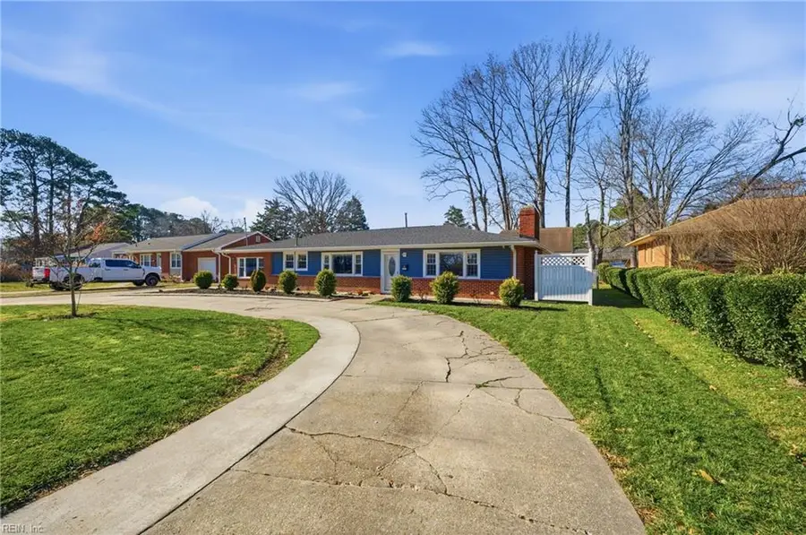 385 Woodland Road, Hampton, VA 23669 - Image #2