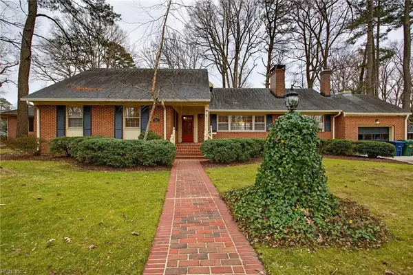 409 Forest Hill Crescent, Suffolk, VA 23434