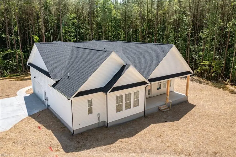 19 Grove Avenue, Suffolk, VA 23434 - Image #2