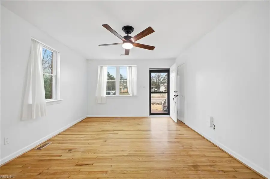 6137 Hampton Boulevard, Norfolk, VA 23508 - Image #3