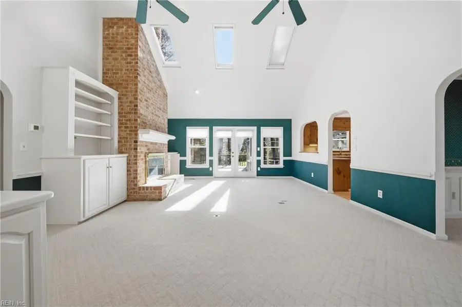 960 Forest Lakes Drive, Chesapeake, VA 23322 - Image #3