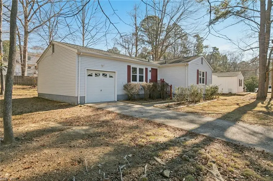 143 W Rexford Drive, Newport News, VA 23608 - Image #2