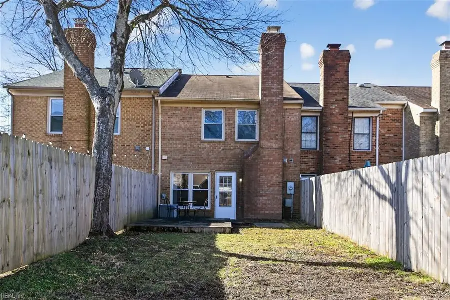 338 Paxford Drive, Virginia Beach, VA 23462 - Image #2