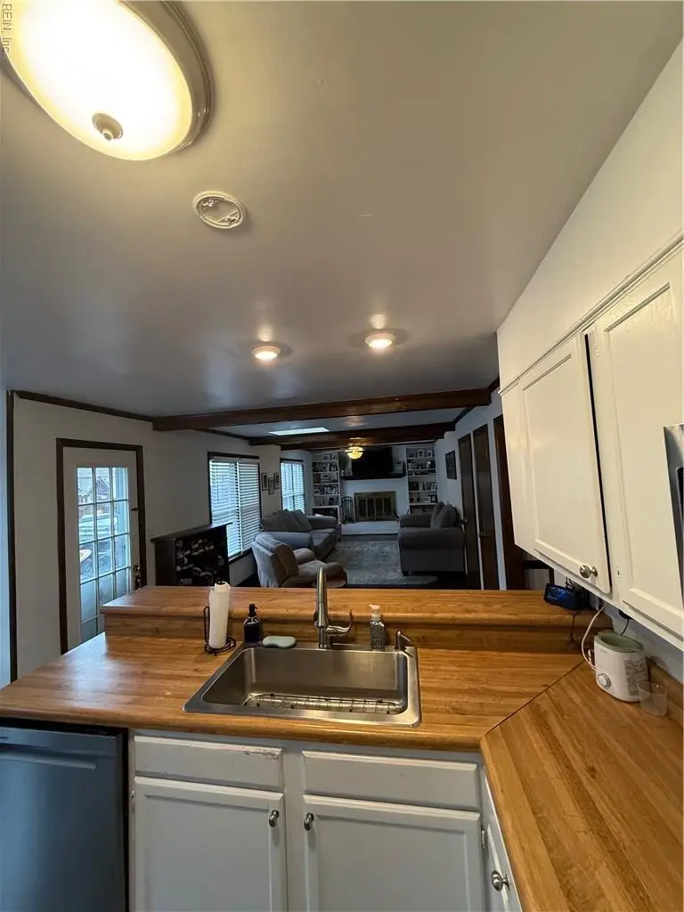 5325 Sherluck Road, Virginia Beach, VA 23462 - Image #2