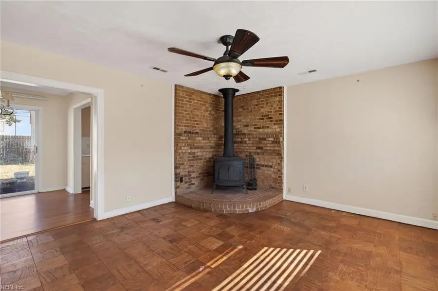 1101 Fontana Avenue, Chesapeake, VA 23325 - Image #2