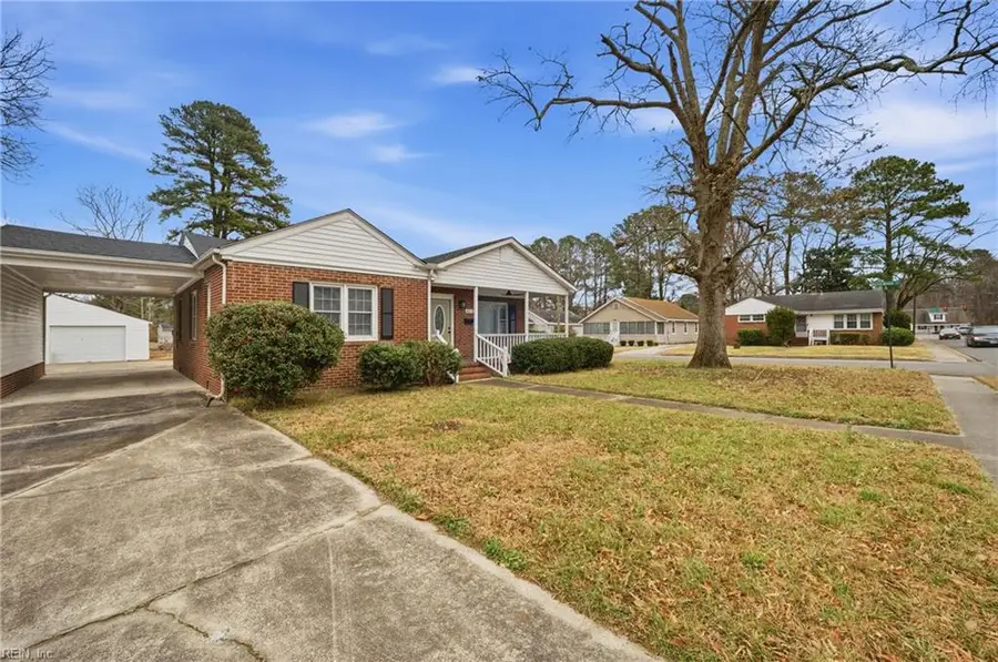 411 S College Drive, Franklin, VA 23851 - #2