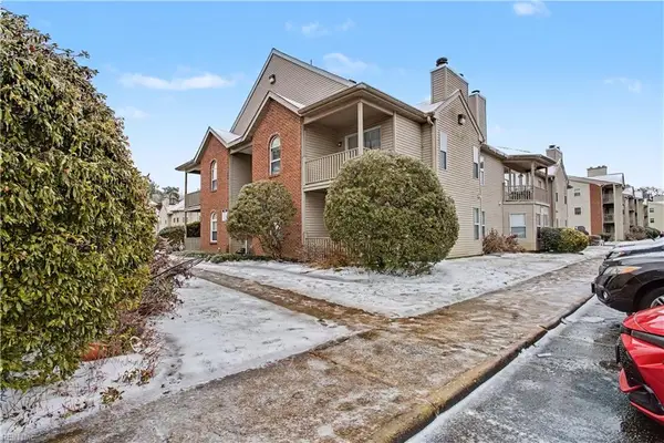 514 Thorncliff Drive #202, Newport News, VA 23608