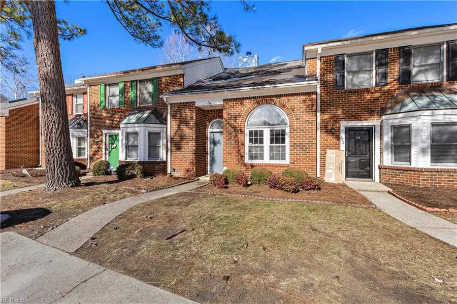 104 Corwin Cir, Hampton, VA 23666 - Image #2