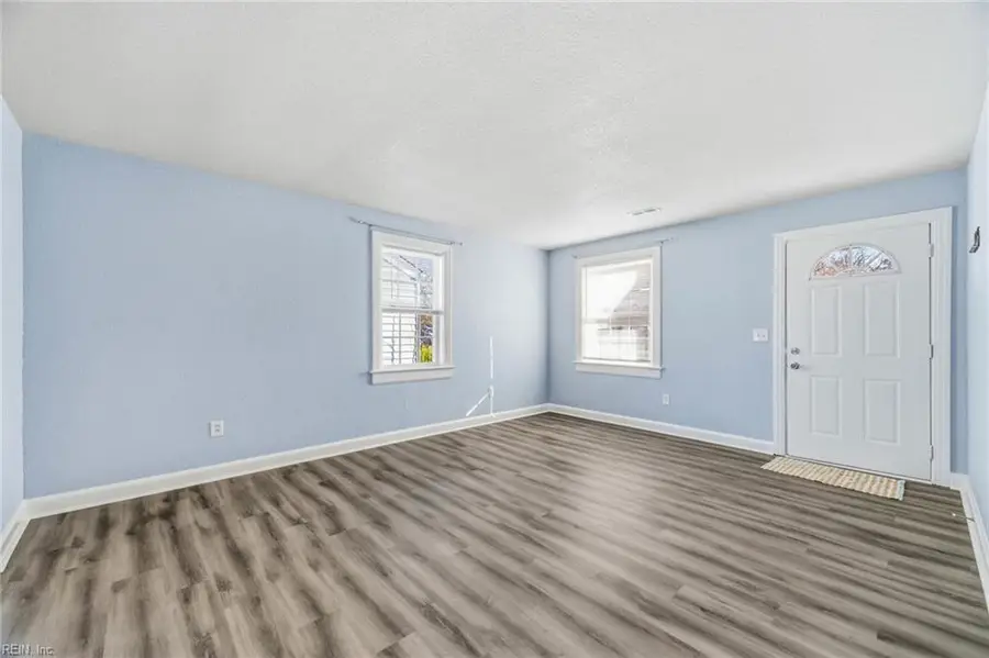 318 E Westmont Avenue, Norfolk, VA 23503 - Image #3
