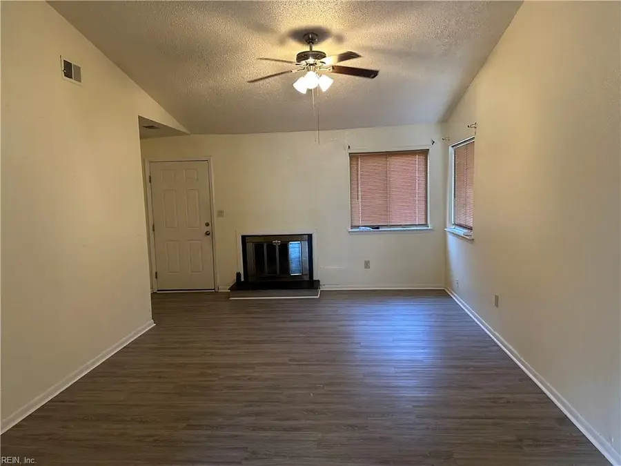 3809 Peachtree Lane W, Portsmouth, VA 23703 - #2