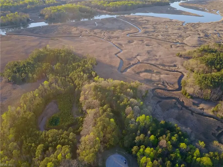 2561 Fort Huger Drive, Smithfield, VA 23430 - Image #2