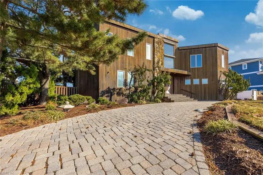 2220 Sandfiddler Road, Virginia Beach, VA 23456 - Image #2