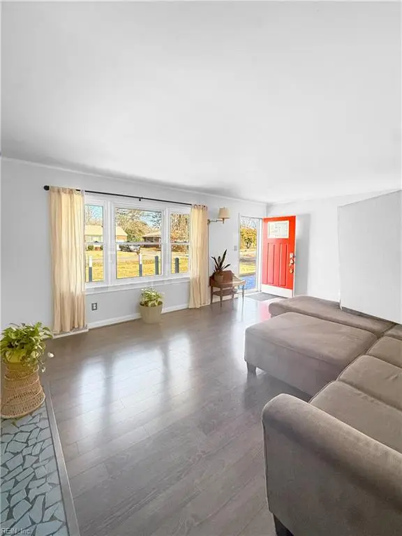 128 Eastwood Drive, Newport News, VA 23602 - Image #3