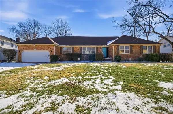 904 Stockbridge Drive, Virginia Beach, VA 23464