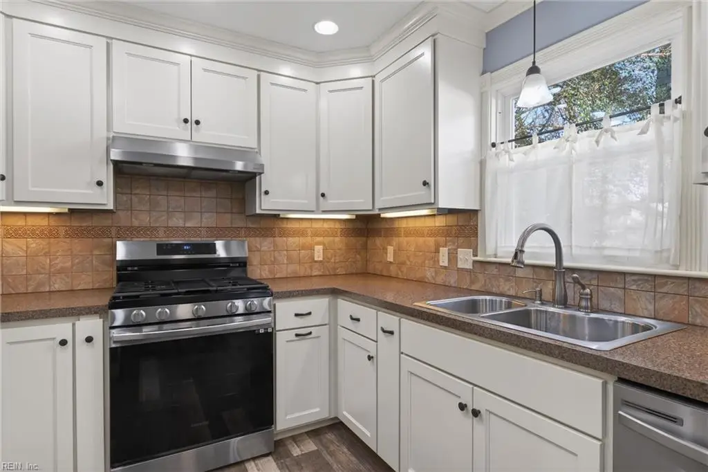 1386 Sunset Drive, Norfolk, VA 23503 - #1