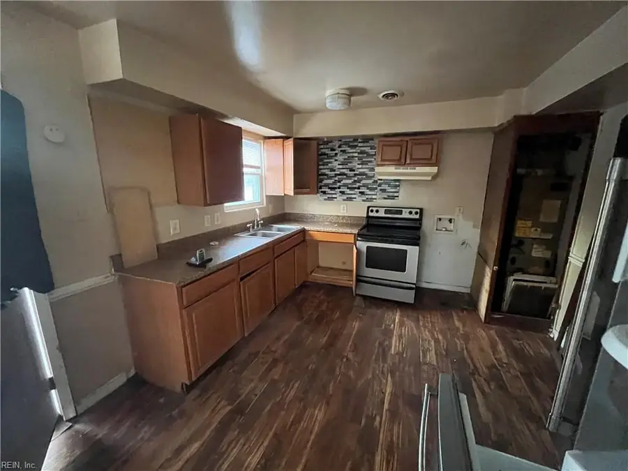 3747 S Cape Henry Avenue, Norfolk, VA 23502 - #3