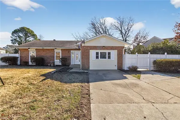 5149 Holly Farms Drive, Virginia Beach, VA 23462