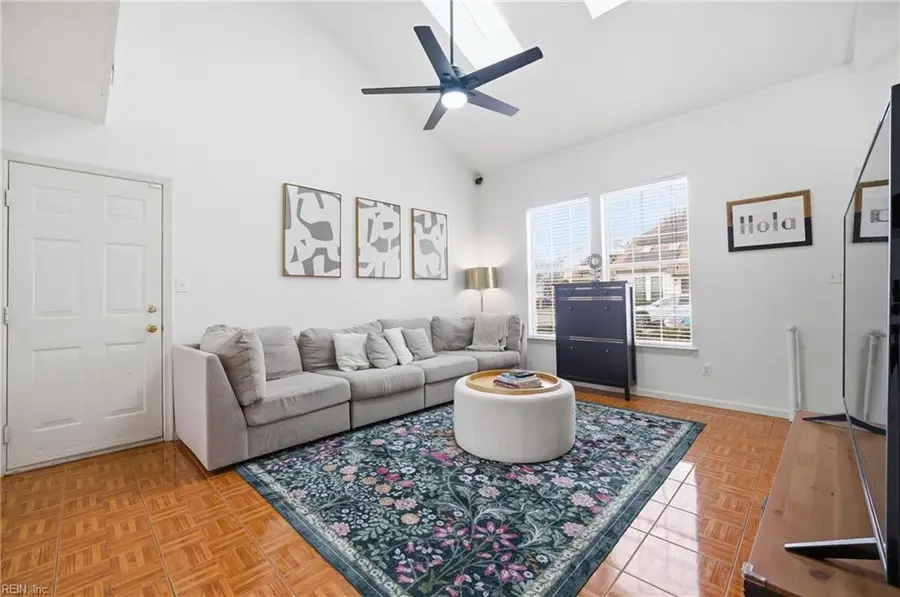 305 Oak Gate Drive, Chesapeake, VA 23320 - Image #3