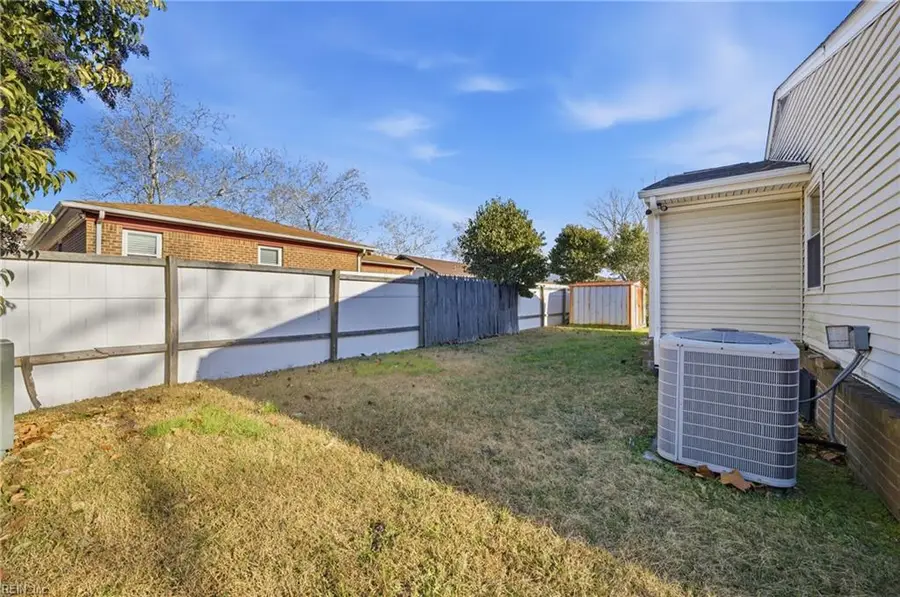 530 Louisa Street, Norfolk, VA 23523 - #3