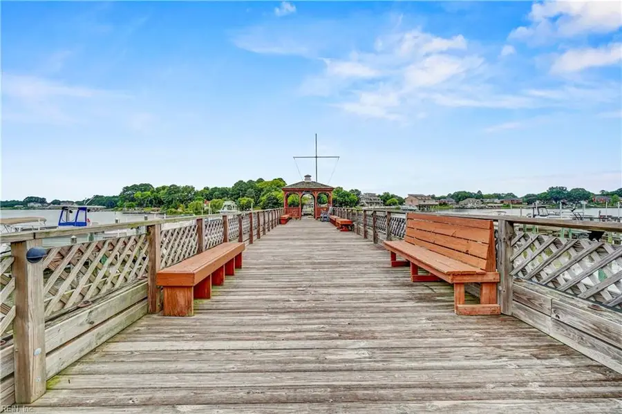 22 Sandie Point Lane, Portsmouth, VA 23701 - #3