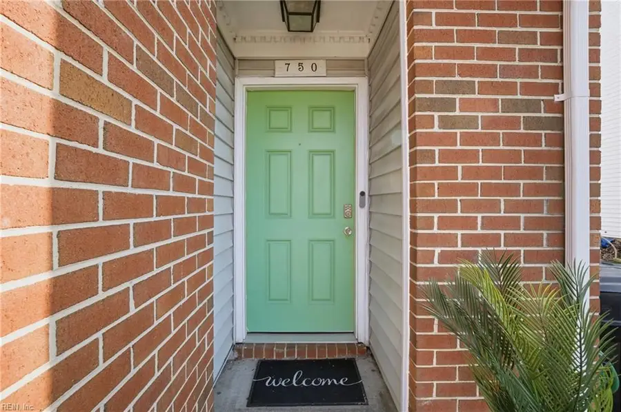 750 Glenshire Drive, Virginia Beach, VA 23462 - Image #2