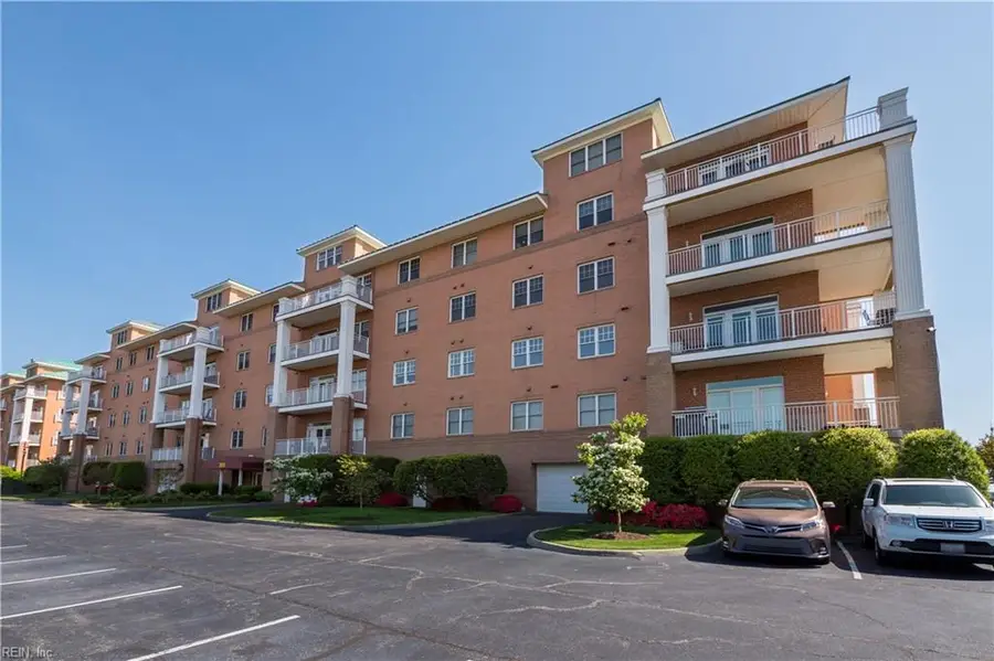 305 Brooke Avenue #306, Norfolk, VA 23510 - #2