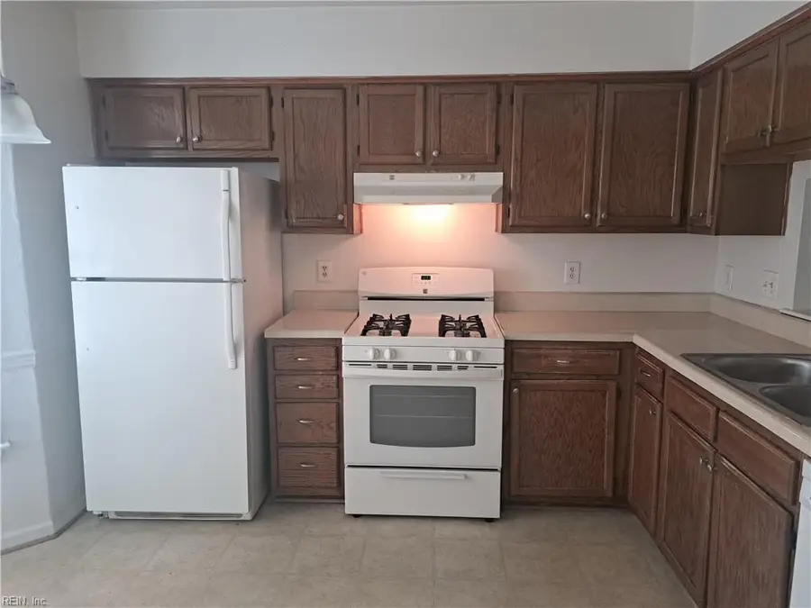 1635 Mantane Arch, Virginia Beach, VA 23454 - #2