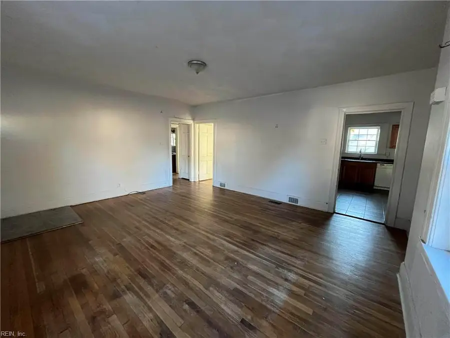 2106 Richmond Avenue, Portsmouth, VA 23704 - #3