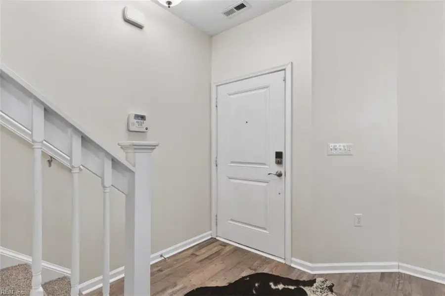 4093 Clarendon Way, Virginia Beach, VA 23456 - Image #3