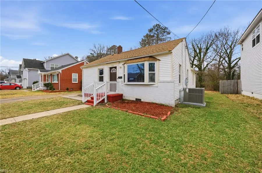 633 Bell Street, Hampton, VA 23661 - #3